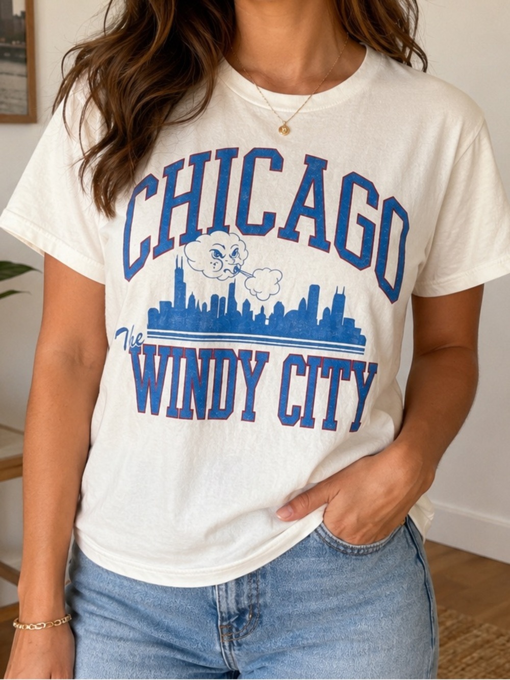 Hollister Chicago Windy City Graphic Tee White Relaxed Fit T-Shirt Size Small